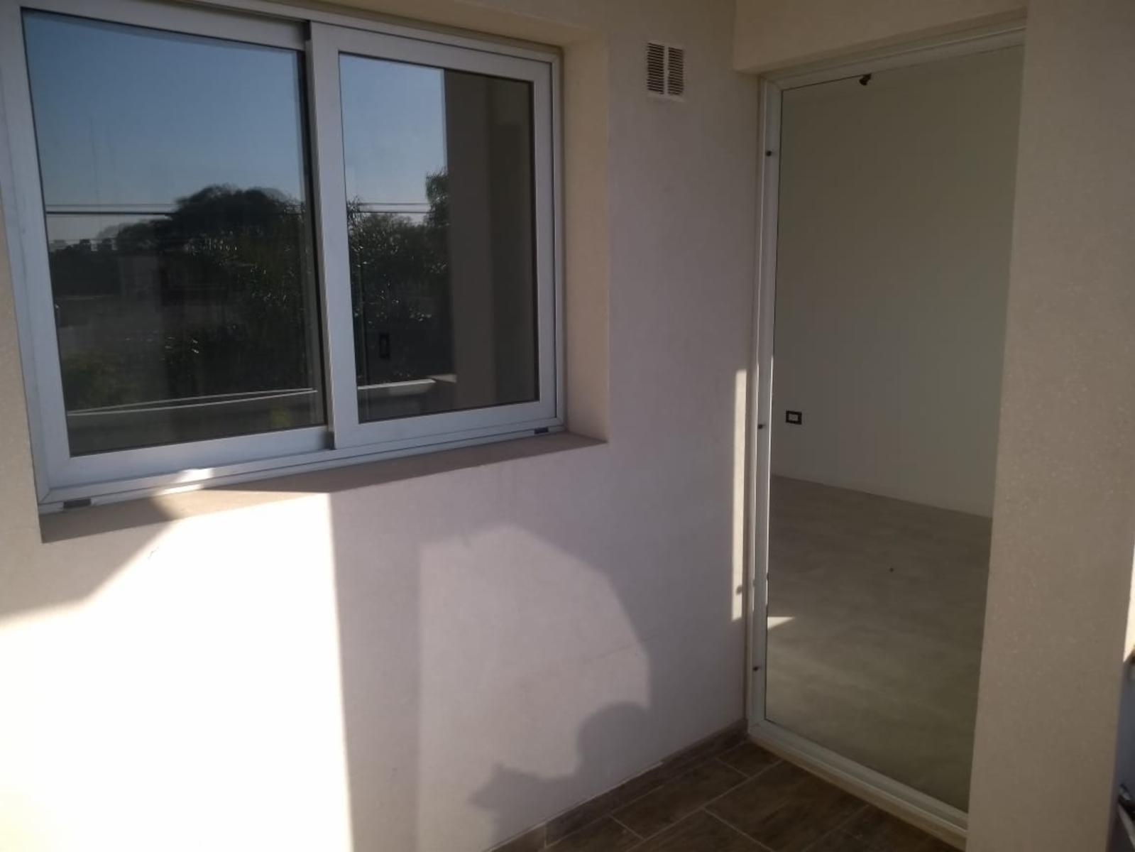 Departamento a estrenar 2 amb. excelente ubicación en Ituzaingó — foto 10