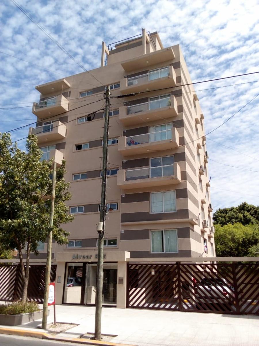 Depto. 2 amb. 37 m2 con cochera cubierta