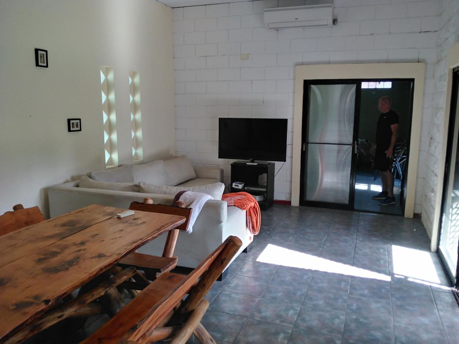 Hermosa casa minimalista en Parque Leloir — foto 6