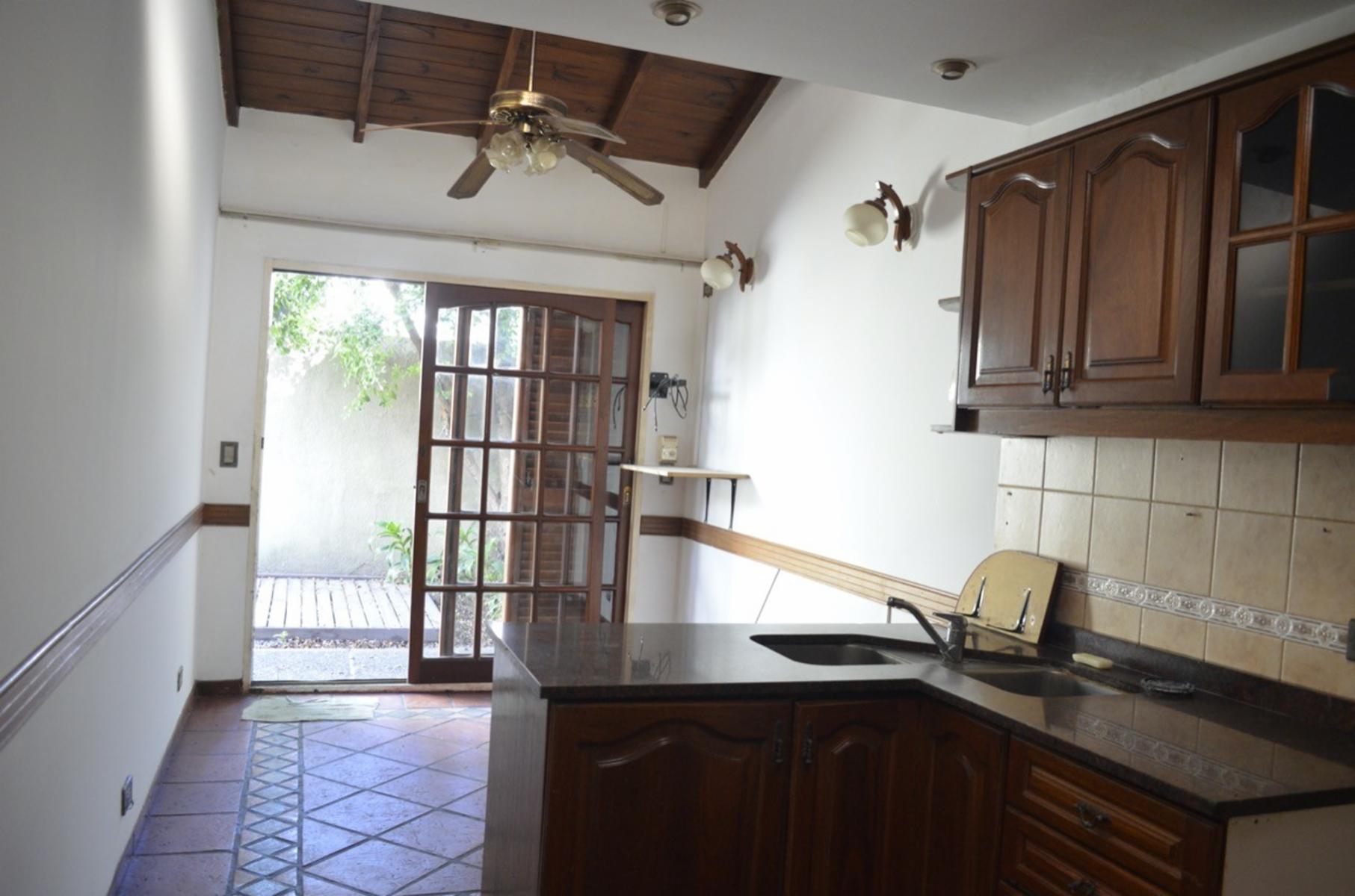 Casa en venta en Ituzaingó centro — foto 8