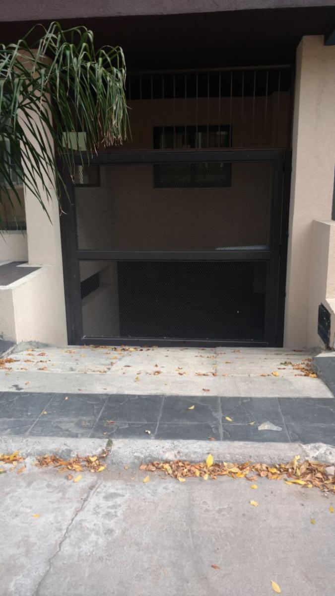 Departamento centrico 2 dormitorios, pileta y cochera — foto 6