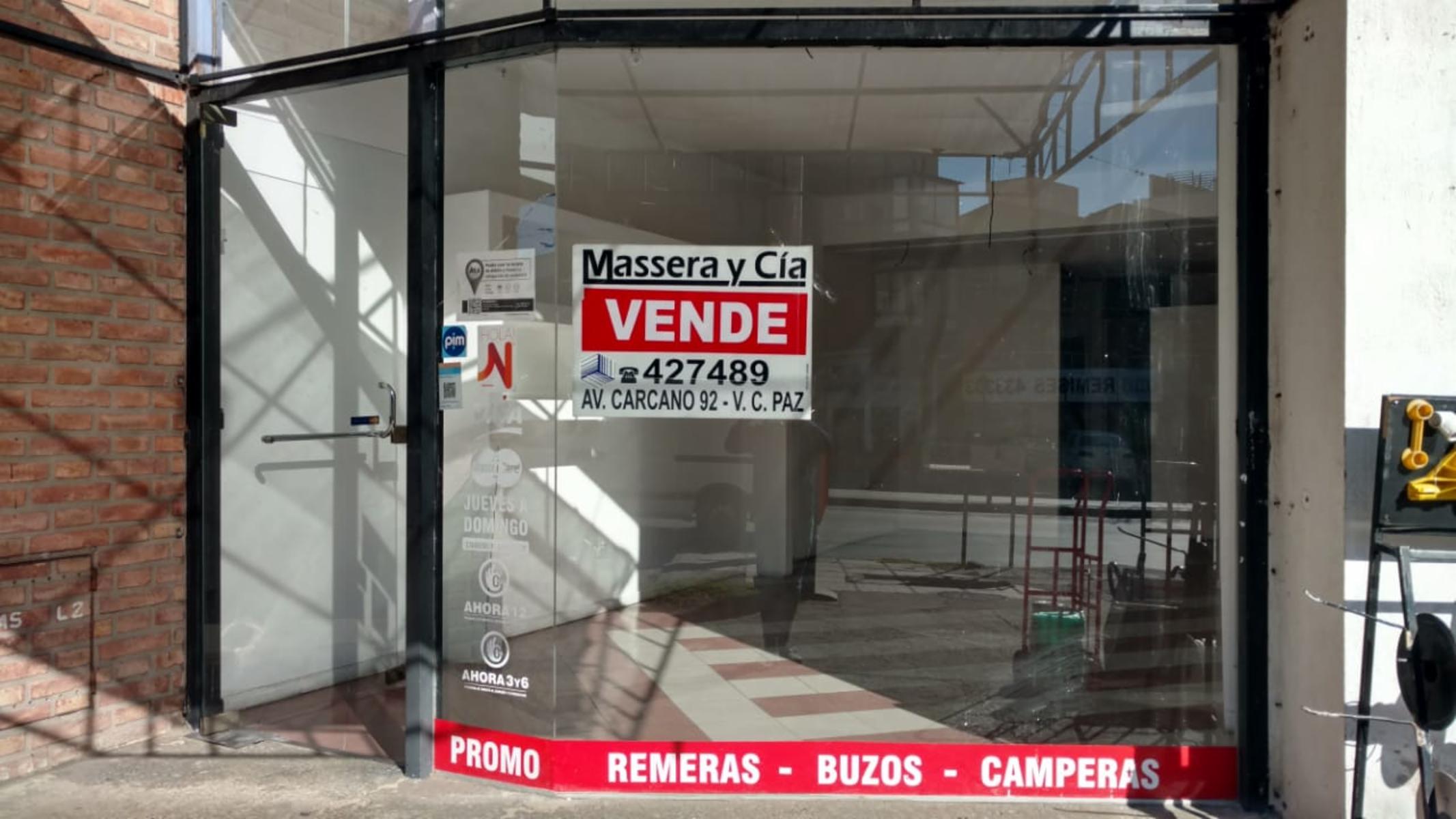 Local centrico sobre Avenida Carcano - 13