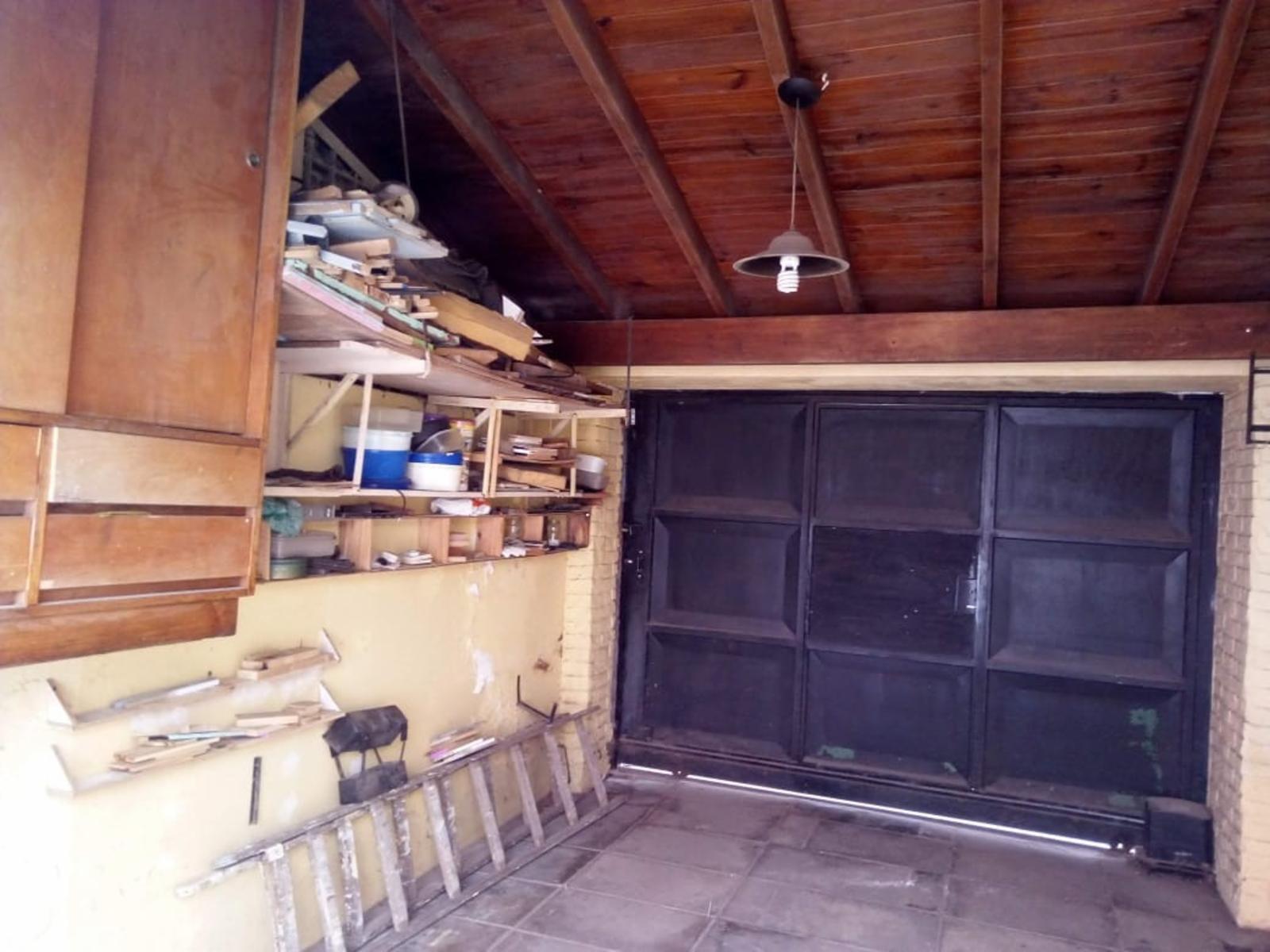 Casa en Moreno, U$D 98.000.