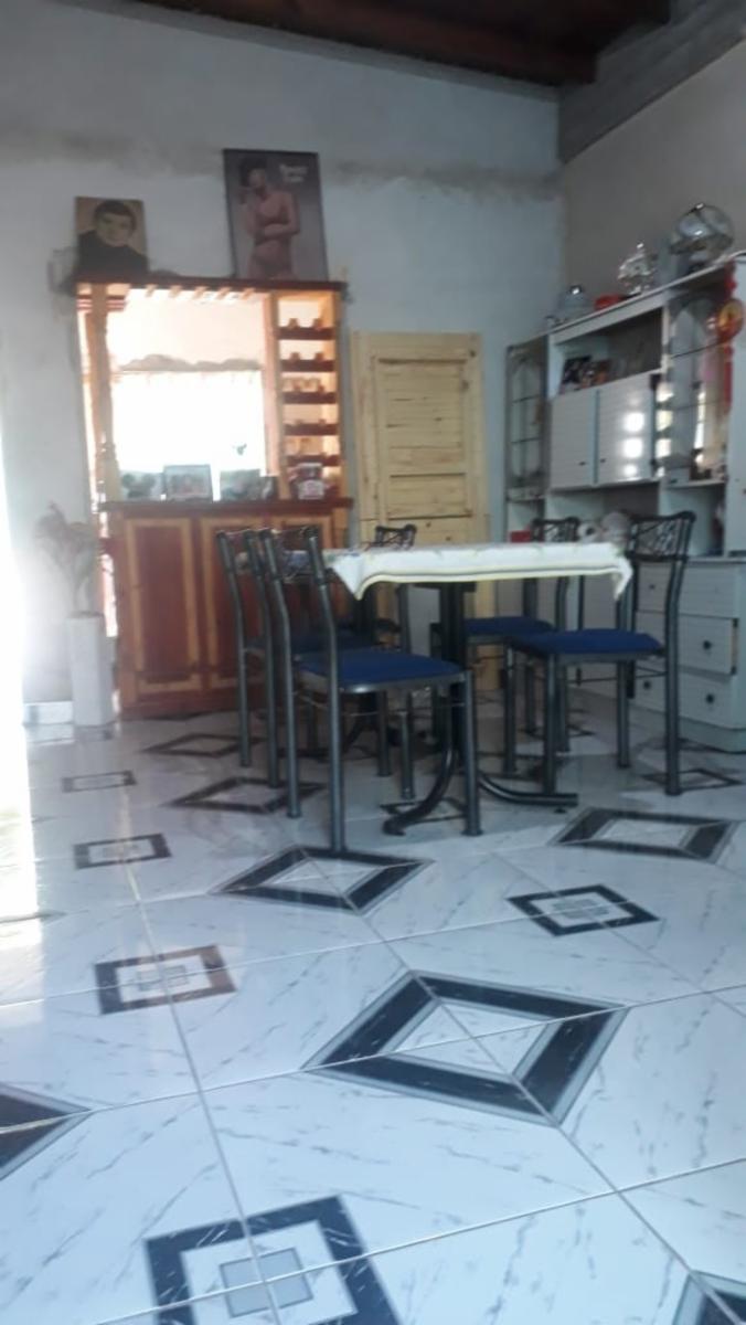 Casa con 5 departamentos, en Merlo — foto 2