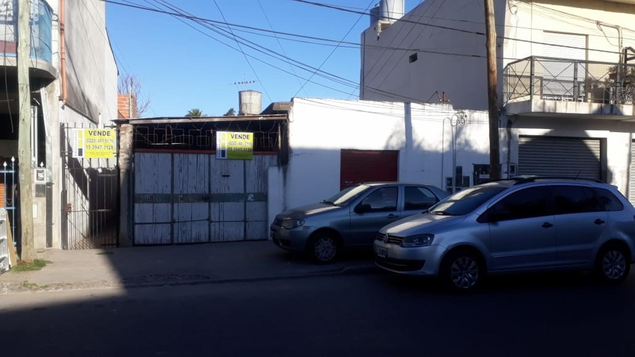 Dos casas y Local en Villa Luzuriaga — foto 2