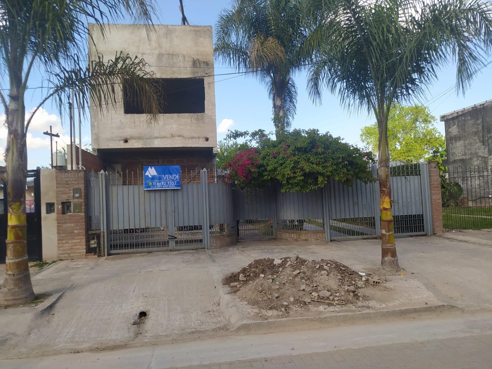 Casa de 4 ambientes en Merlo