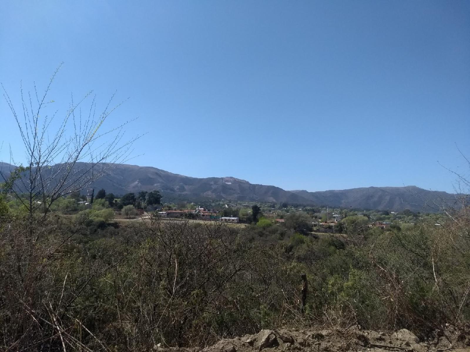 Lote de 750m2 con pendiente positiva en La Falda Córdoba. — foto 5