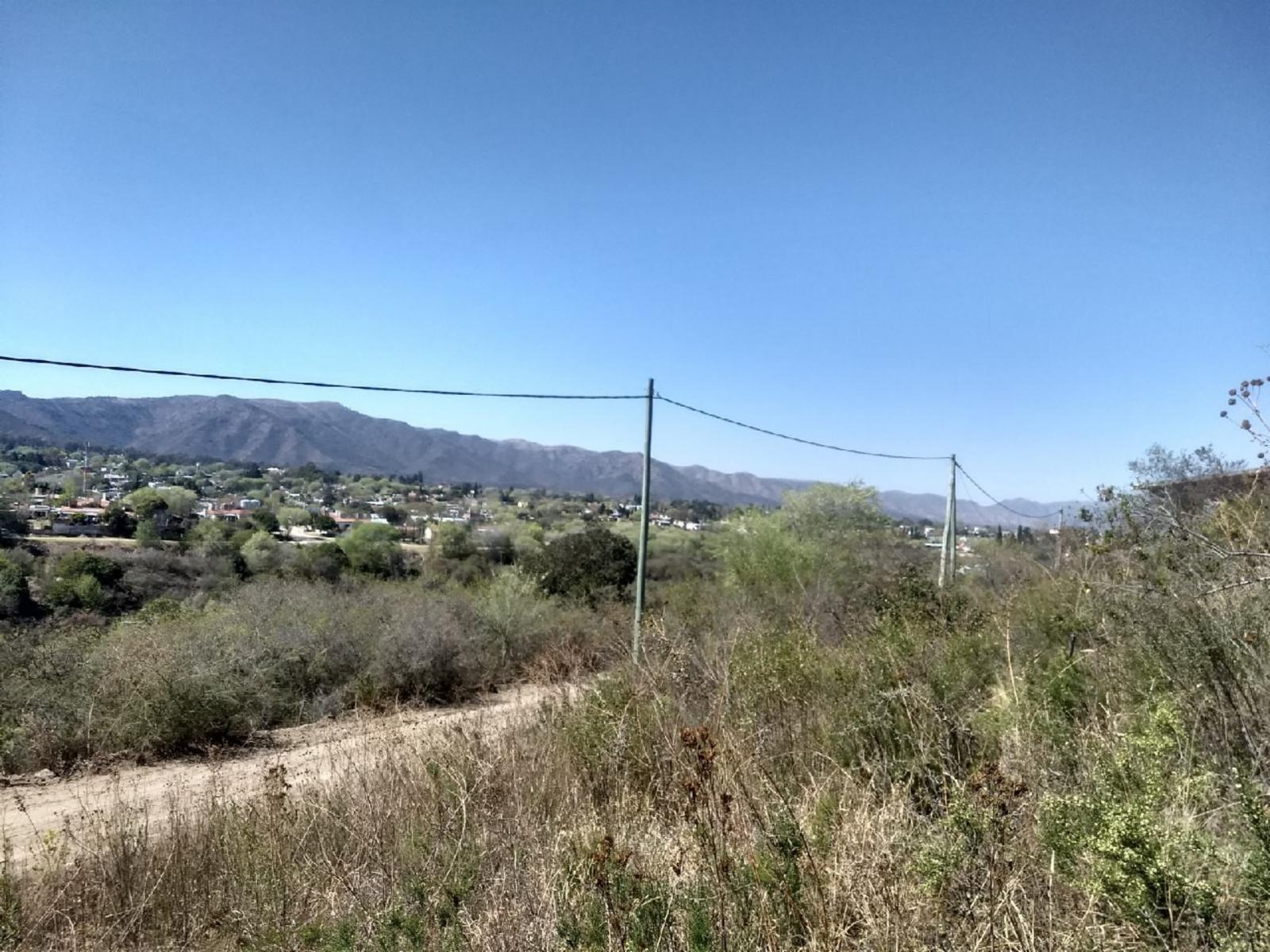 Lote de 750m2 con pendiente positiva en La Falda Córdoba. — foto 7