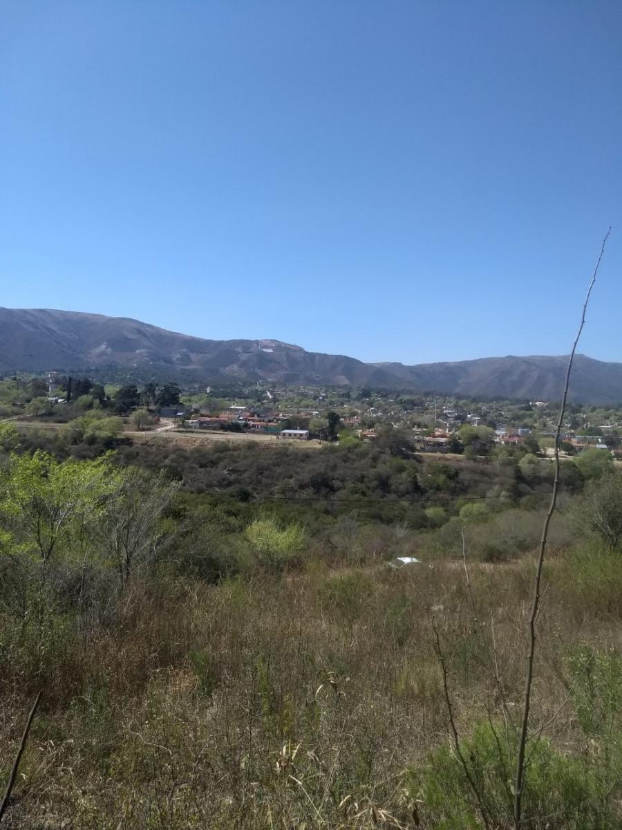Lote de 750m2 con pendiente positiva en La Falda Córdoba. — foto 9