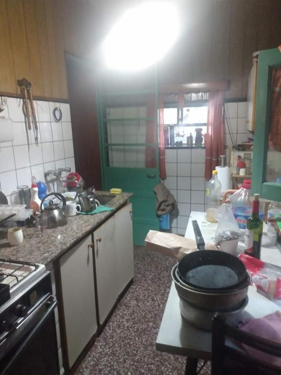 Casa a reciclar de 3 ambientes en Morón — foto 6