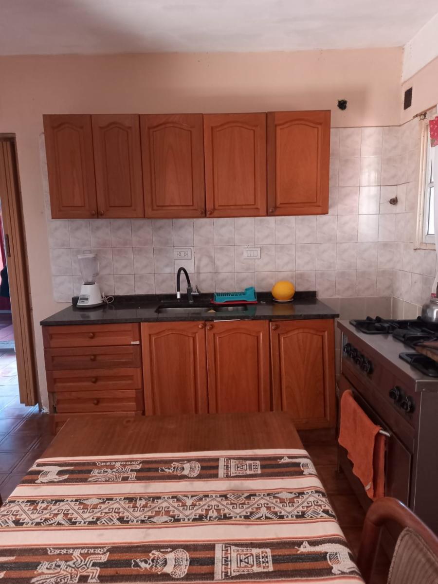 Casa de dos plantas sobre lote 247m2. Udaondo — foto 4