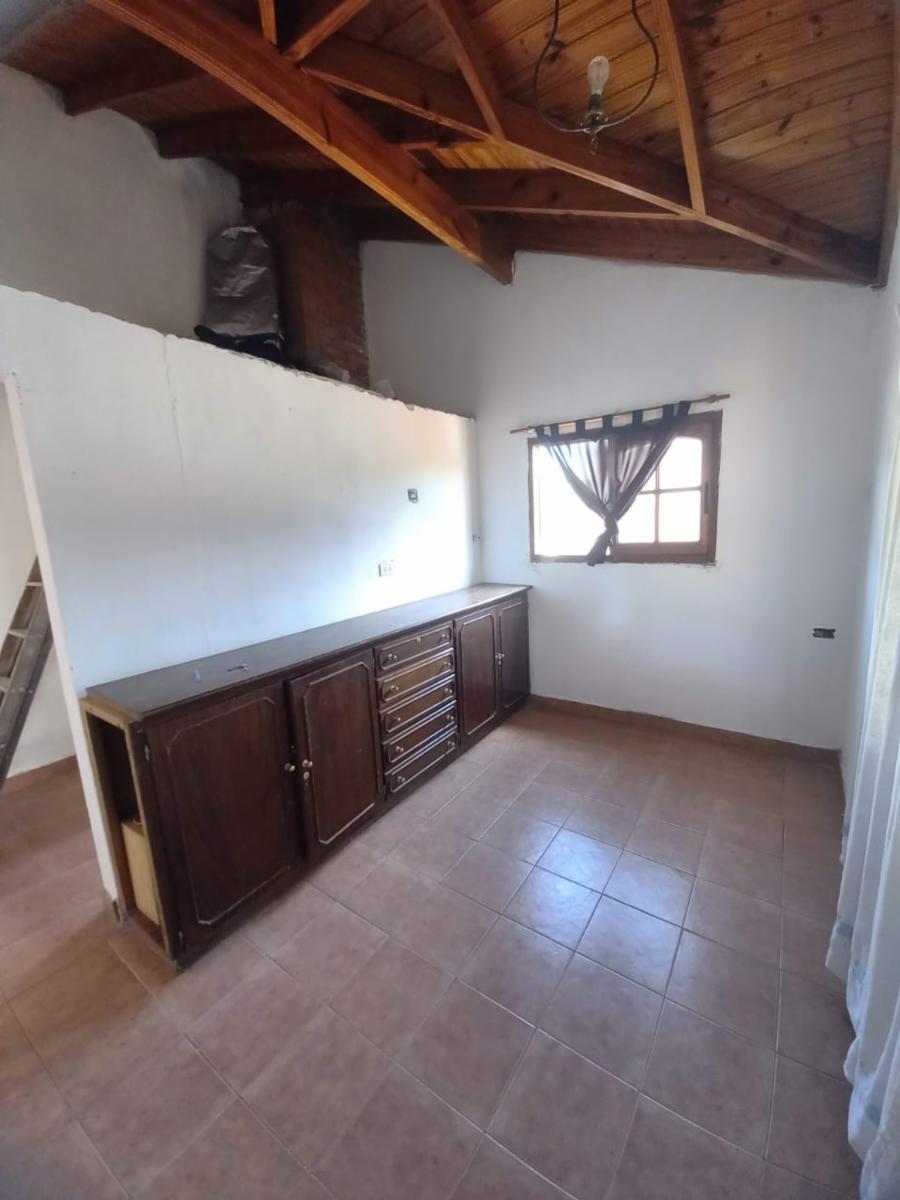 Casa de dos plantas sobre lote 247m2. Udaondo — foto 13