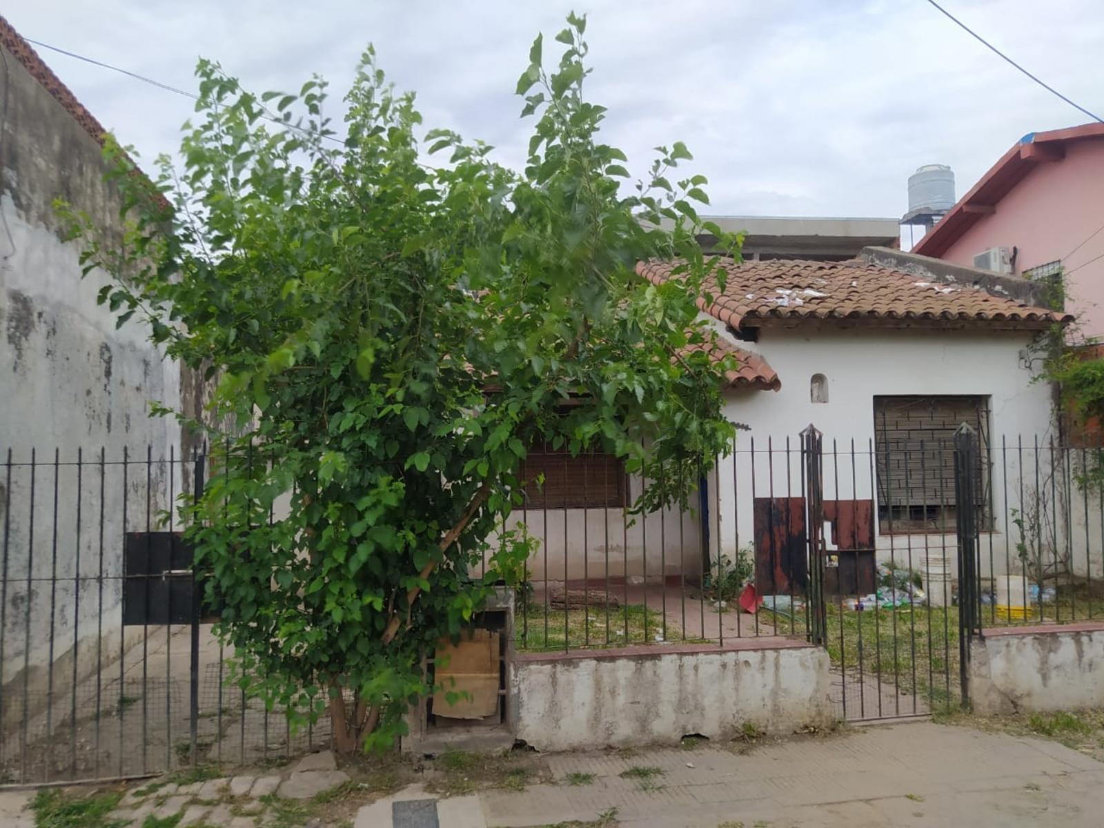 Casa de 3 ambientes en Merlo
