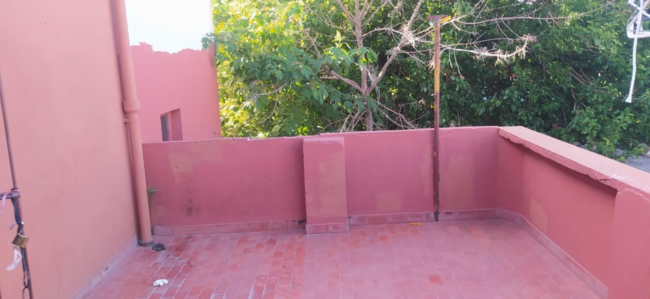 Casa en planta alta más dos locales en Merlo — foto 7