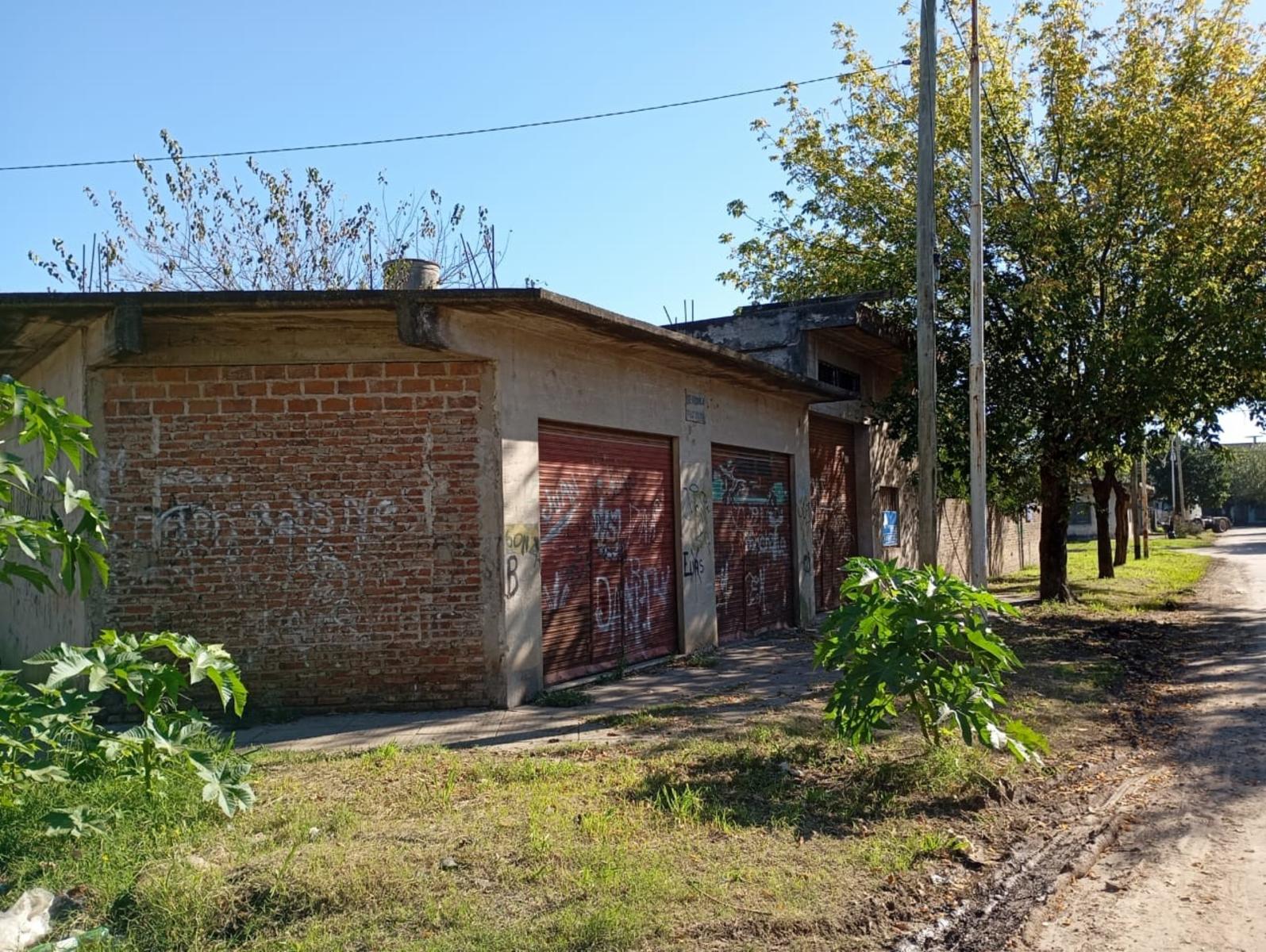 3 Locales, todo en losa en Merlo Gómez — foto 3