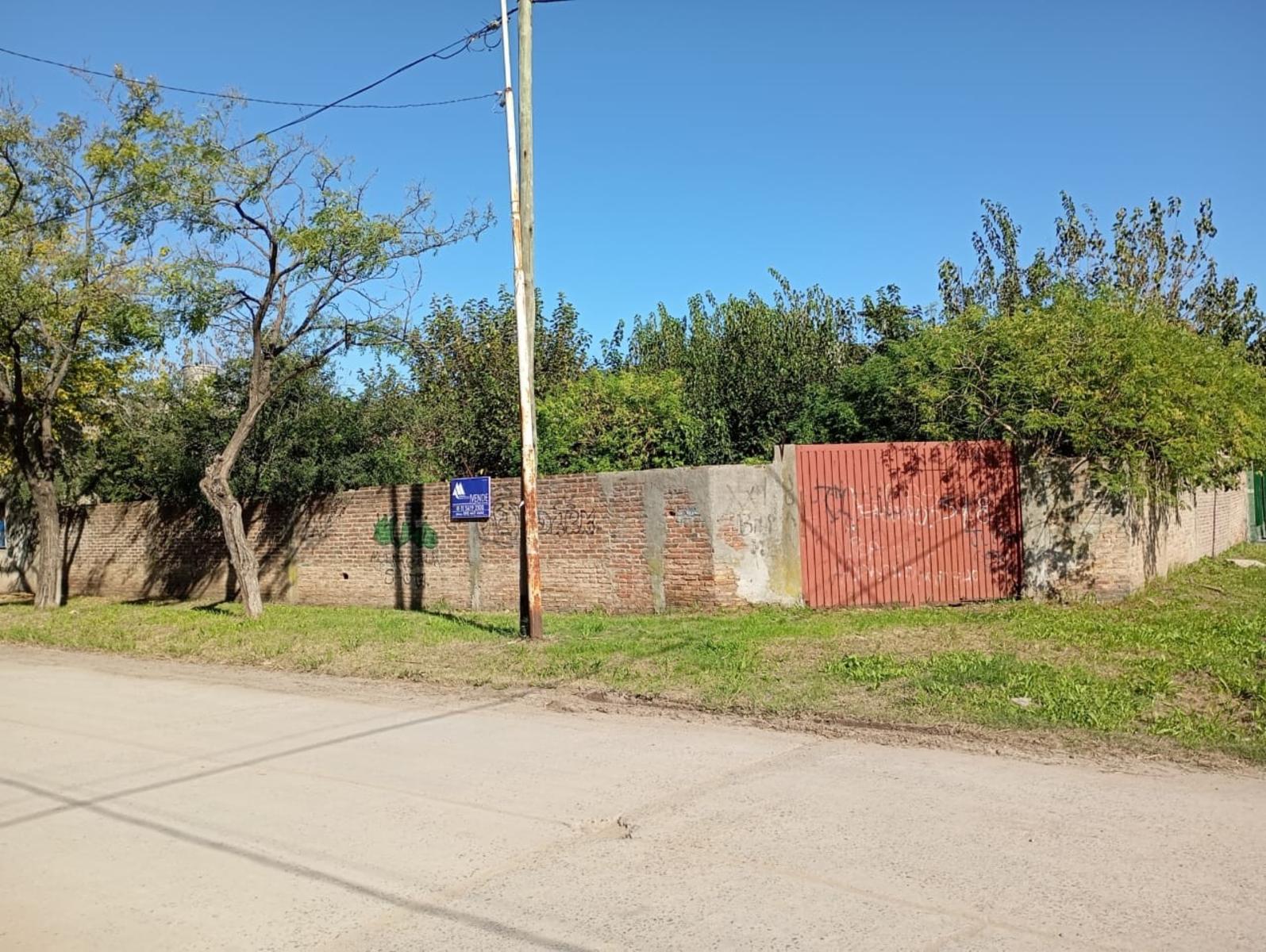 3 Locales, todo en losa en Merlo Gómez — foto 4