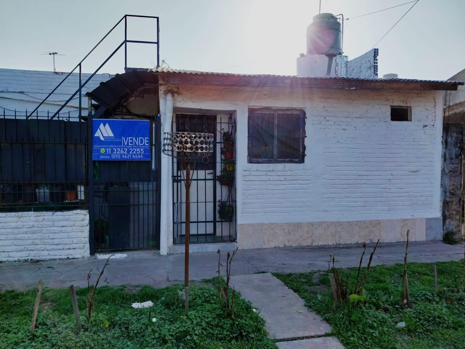 Casa dividida en 3 viviendas en Libertad, Merlo