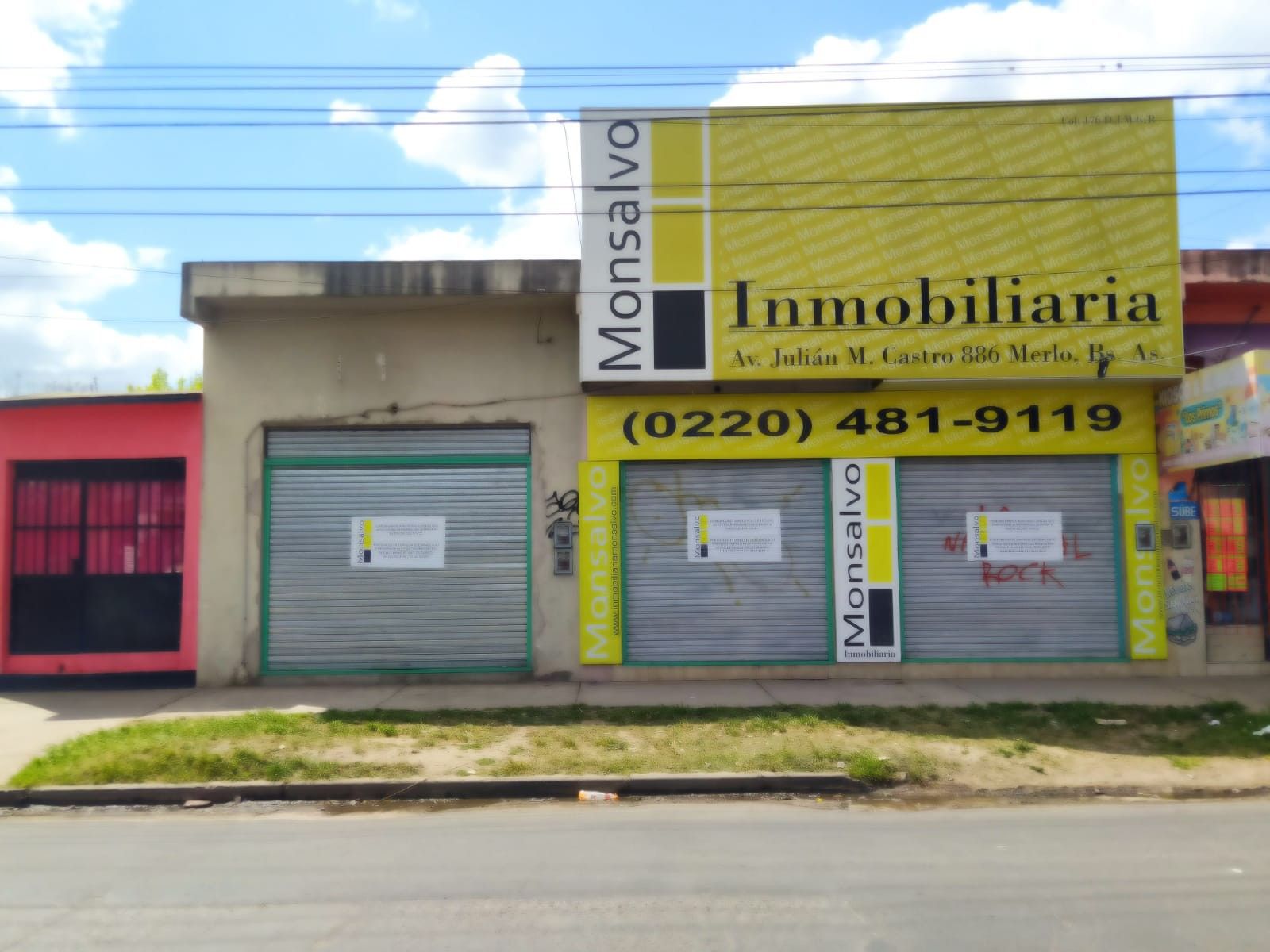 Amplio Local sobre Avenida Julián Castro, Merlo