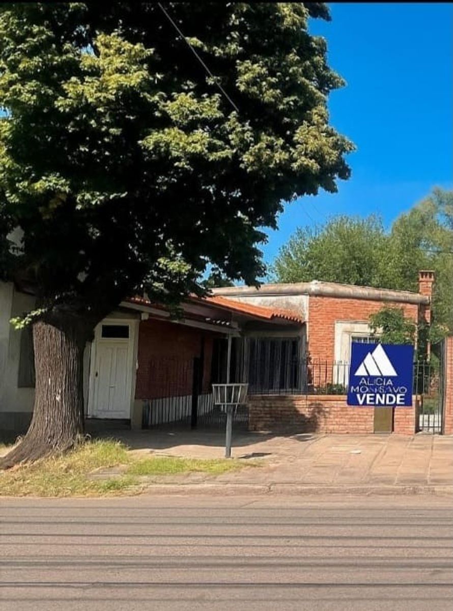 2 Casas a reciclar, excelente ubicación en Ituzaingó Norte
