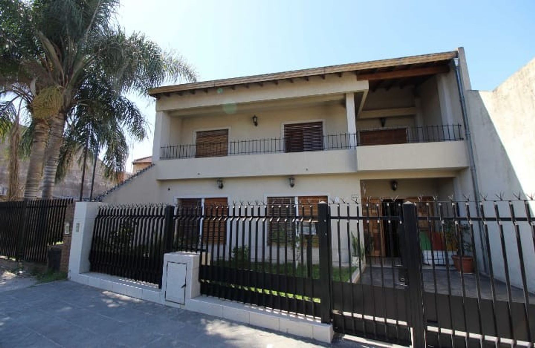 Casa en dos plantas en San Justo