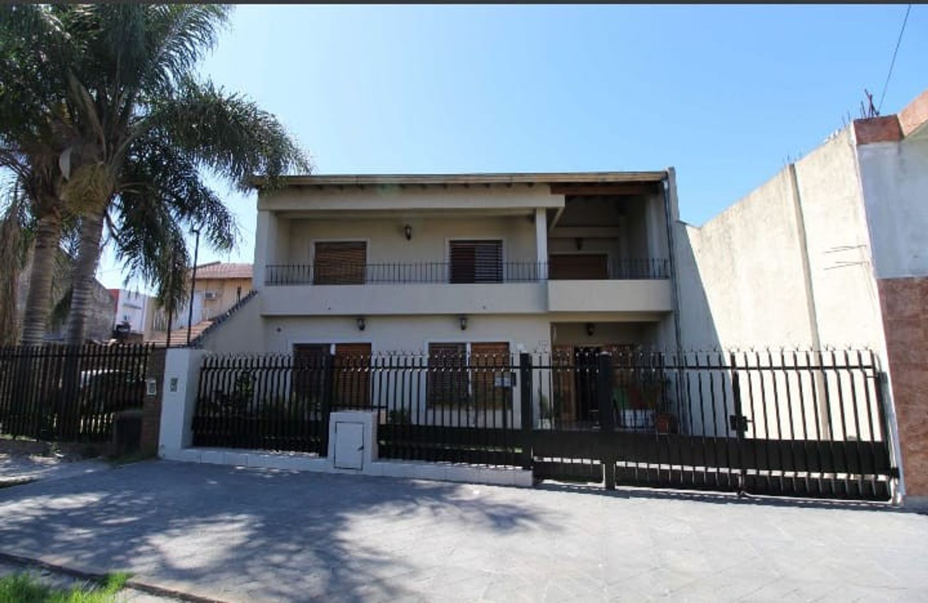 Casa en dos plantas en San Justo — foto 2