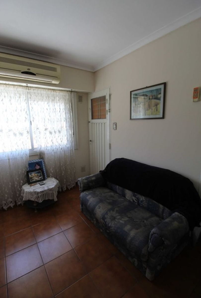 Casa en dos plantas en San Justo — foto 10