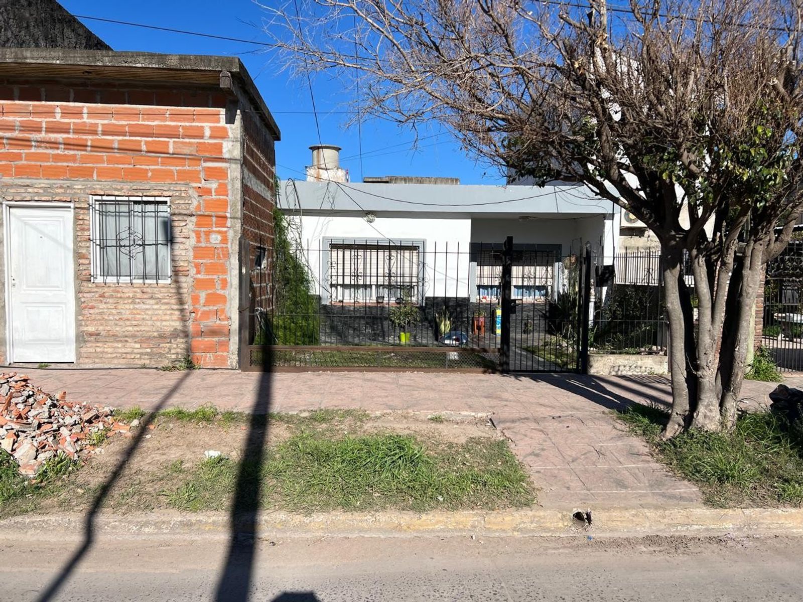 Casa de 4 ambientes + Depto. + Monoambiente, en Merlo — foto 4