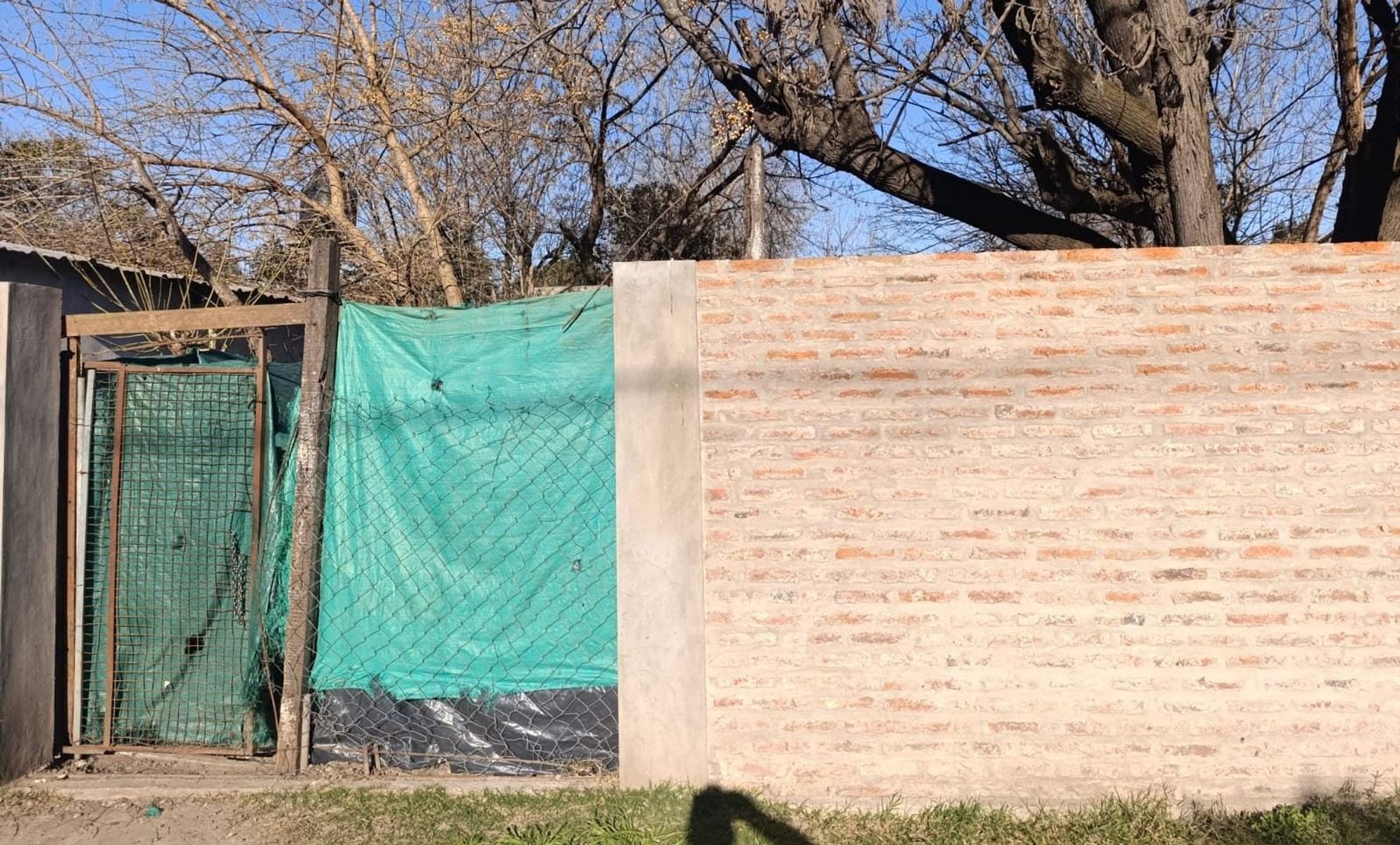 Casa a refaccionar + construcción a terminar en Matera, Merlo