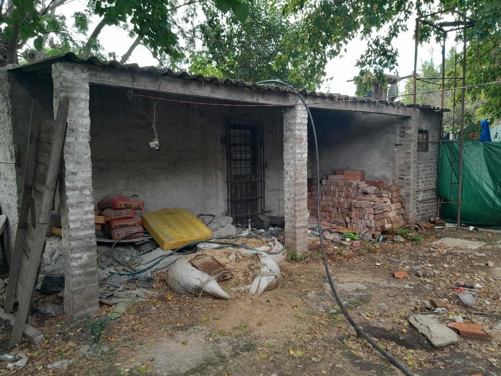 Casa a refaccionar + construcción a terminar en Matera, Merlo — foto 6