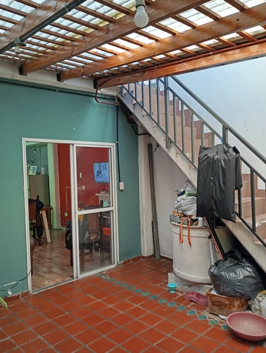 Tipo Departamento en Villa Luzuriaga
