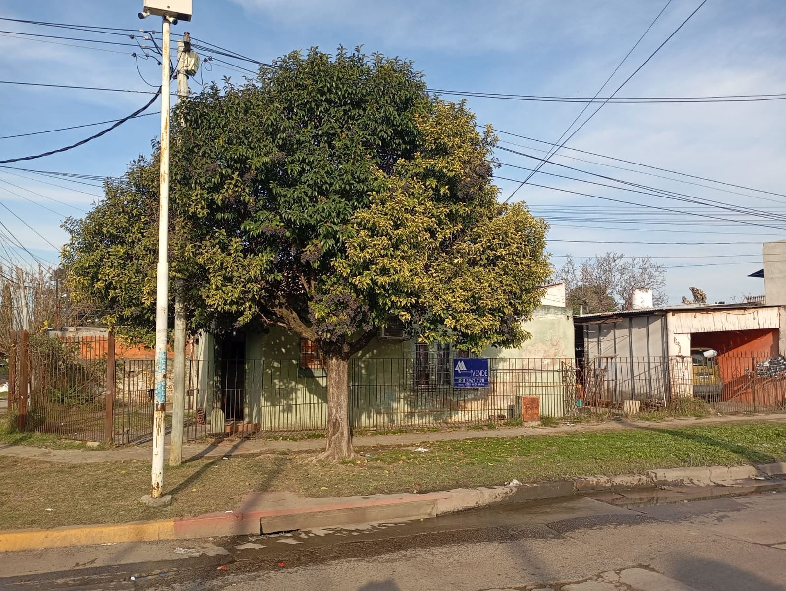 Casa a refaccionar de 4 ambientes en Merlo - 3