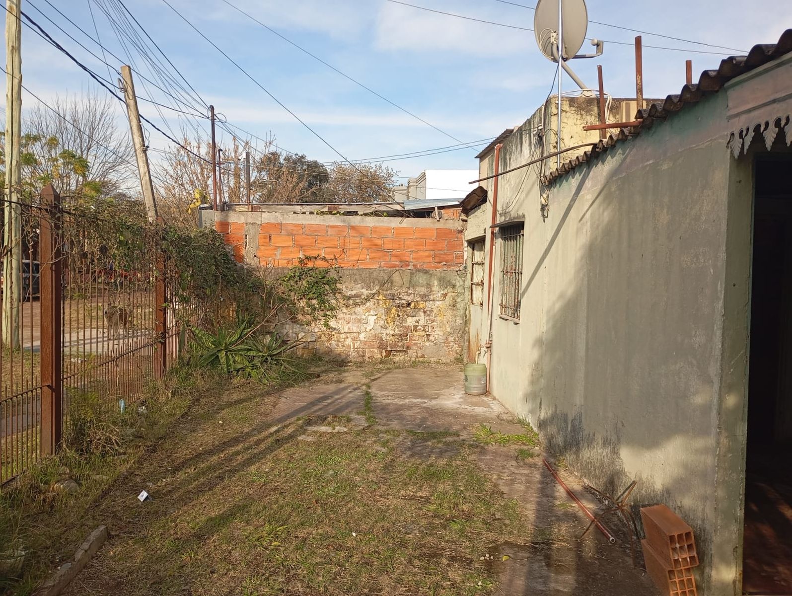 Casa a refaccionar de 4 ambientes en Merlo - 9