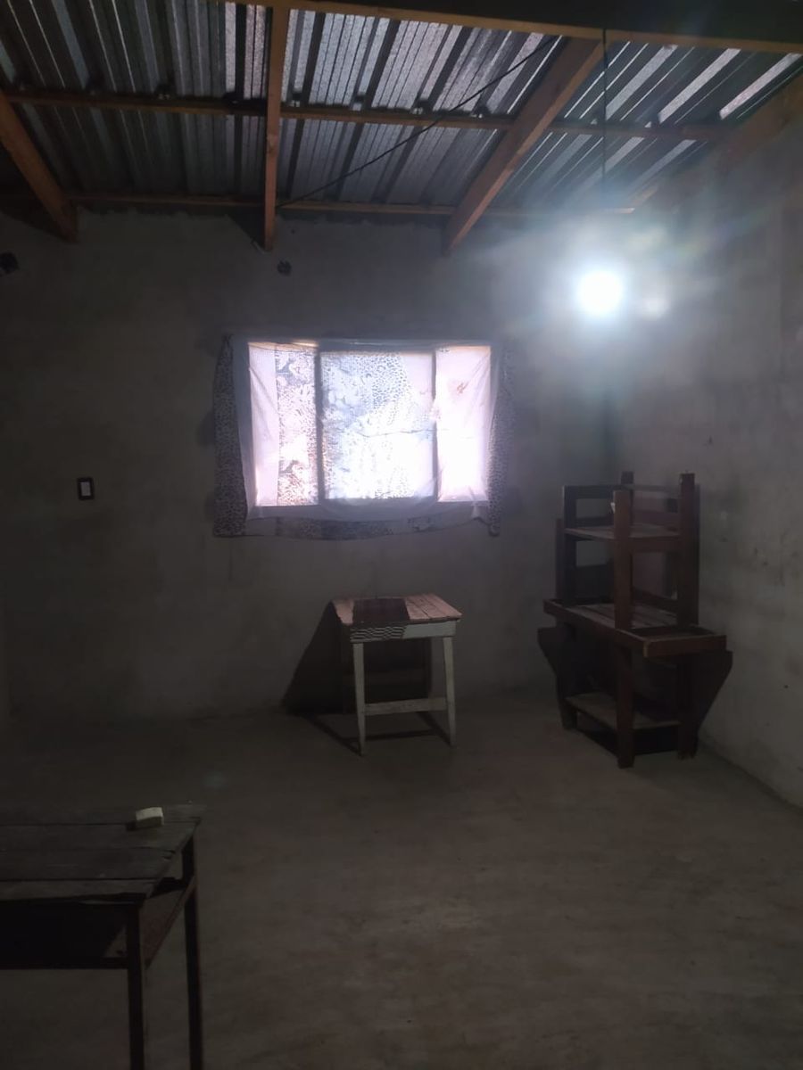 Casa a refaccionar de 3 ambientes, Mariano Acosta - 8