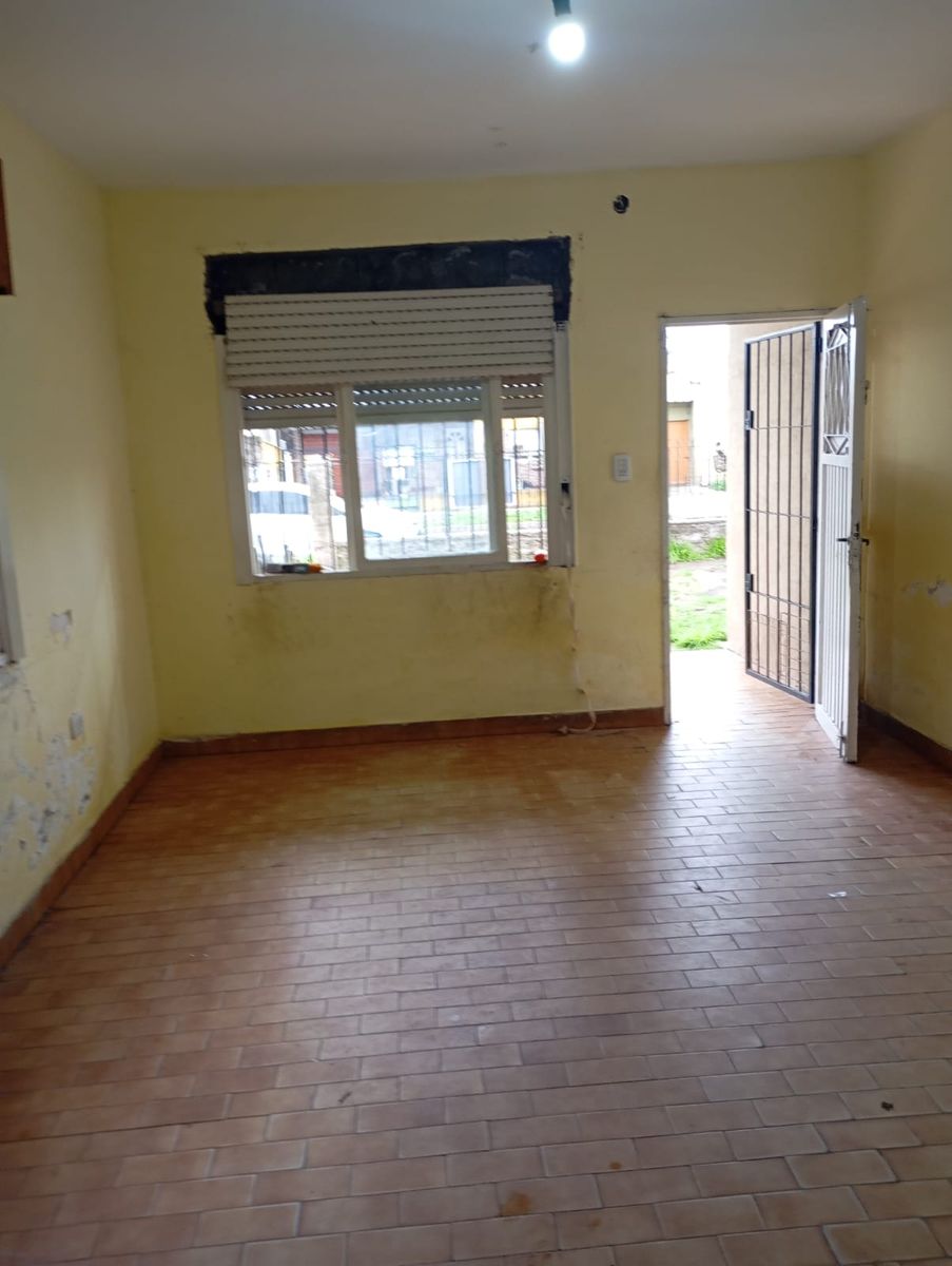 Casa de 3 ambientes en Merlo - 2