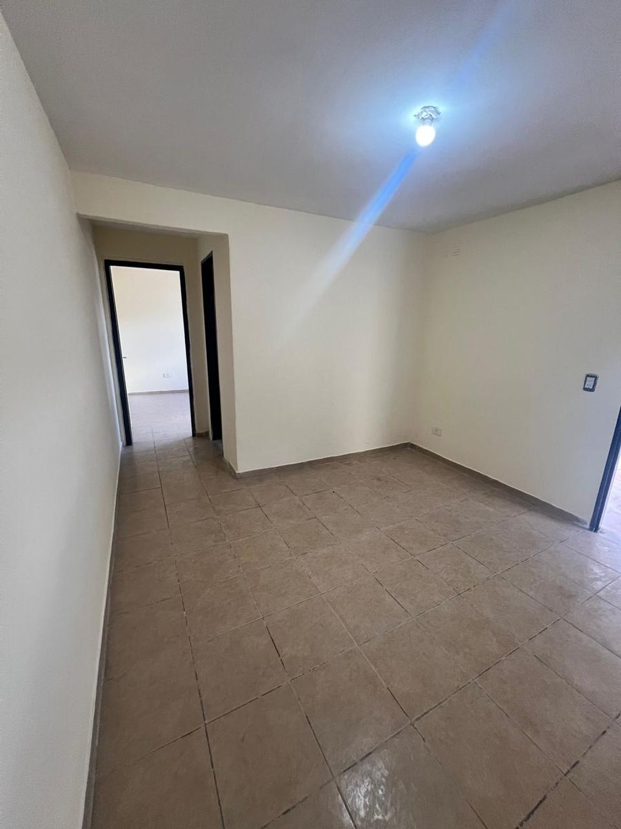 Departamento de dos ambientes en Moreno - 4