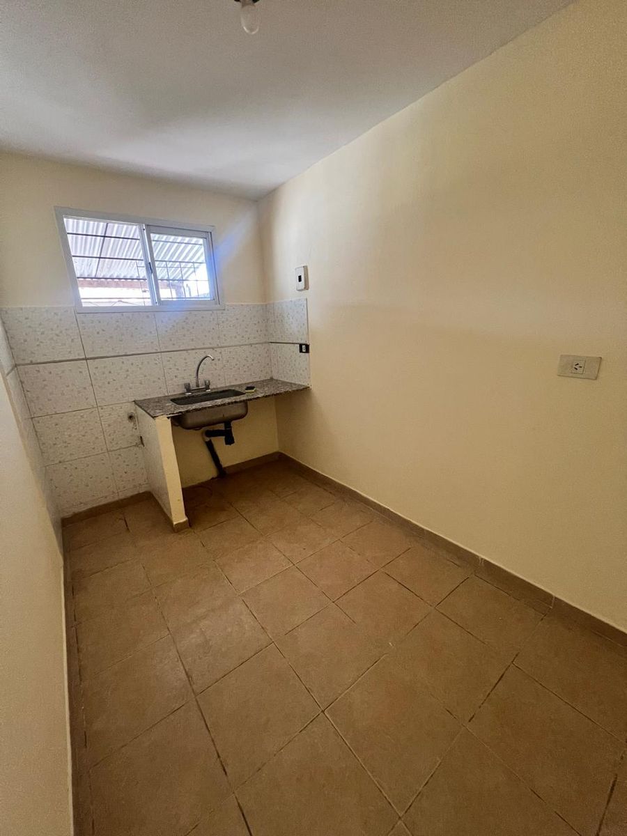 Departamento de dos ambientes en Moreno - 5