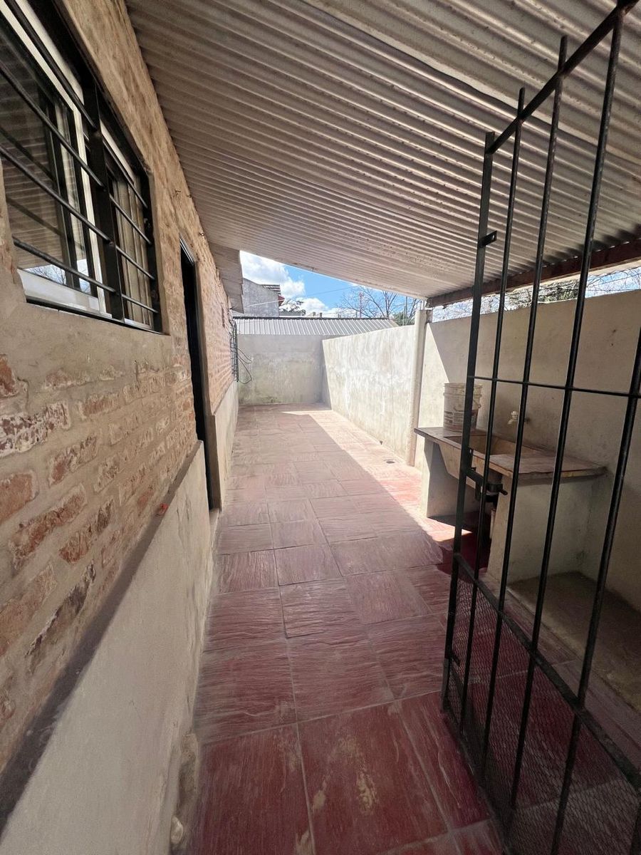 Departamento de dos ambientes en Moreno - 8