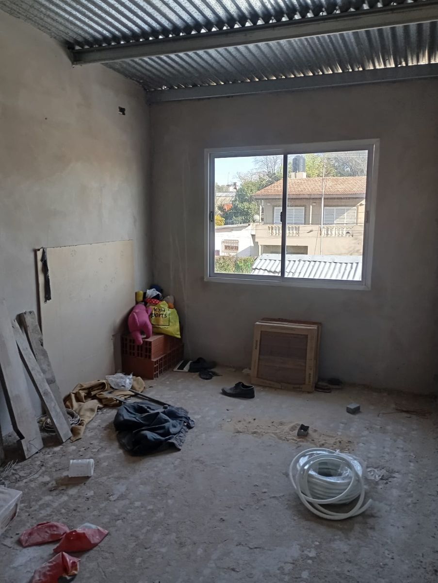 Casa de 5 ambientes Moreno - 10