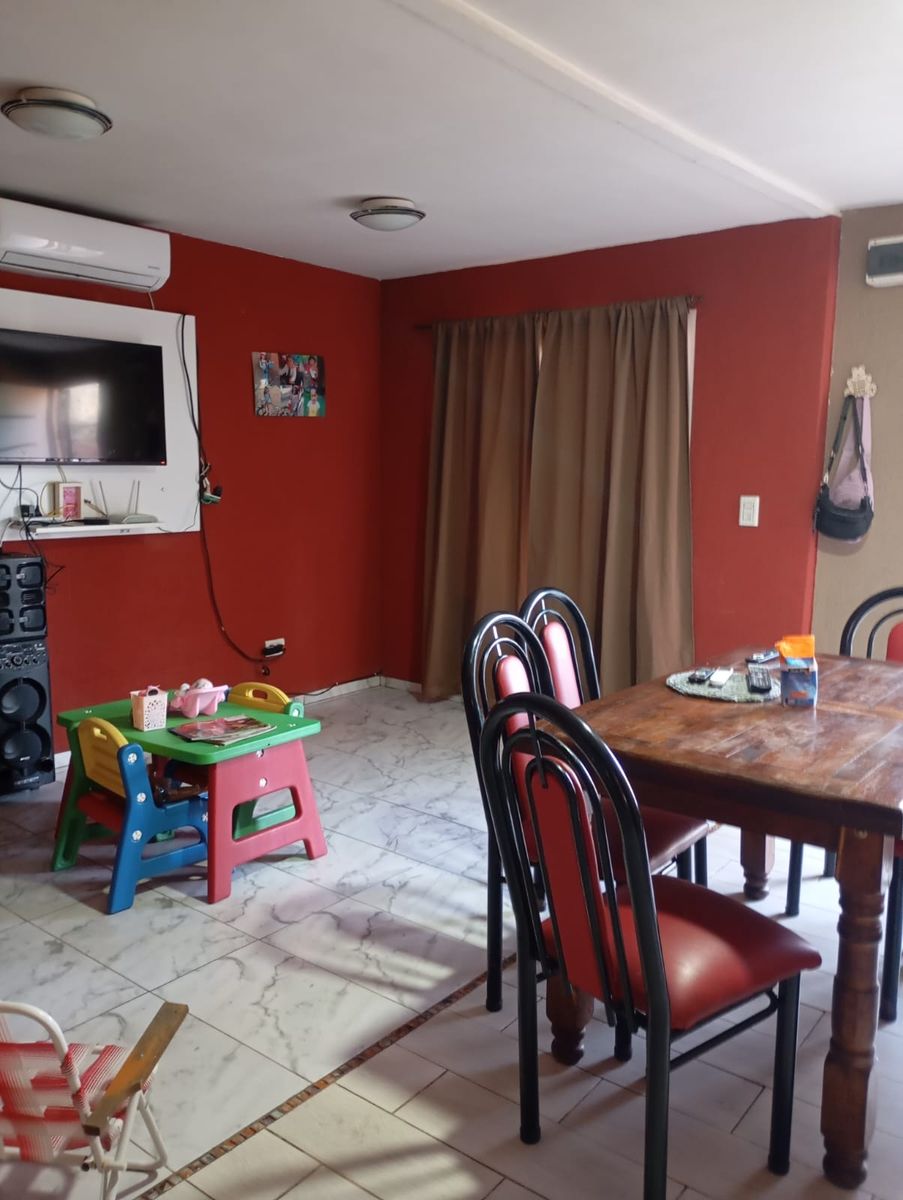 Casa de 5 ambientes Moreno - 13