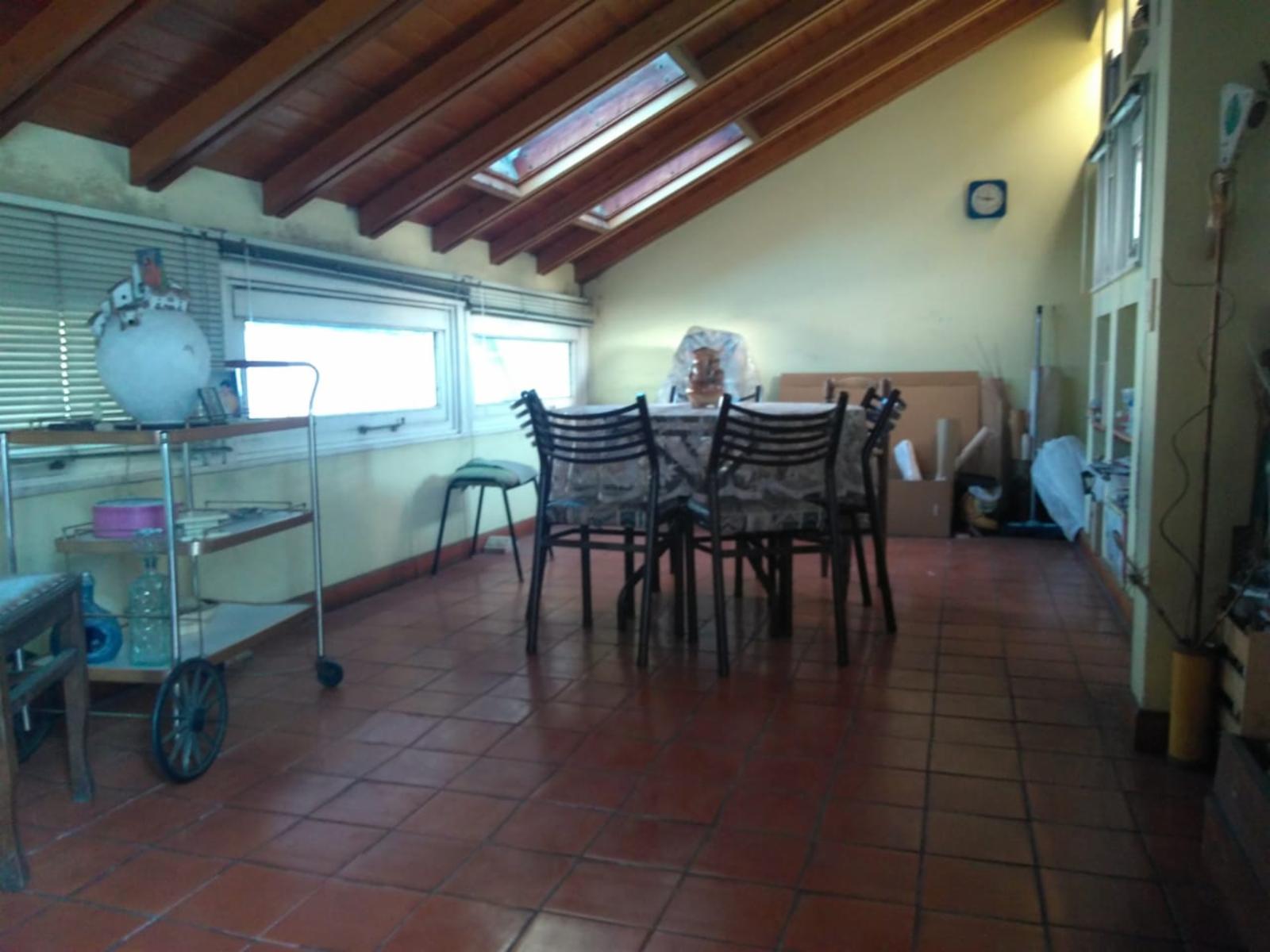 Excelente casa sobre lote propio en Moron, a metros de Av. Rivadavia — foto 11