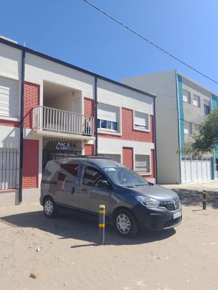 Departamento a metros del mar - 1