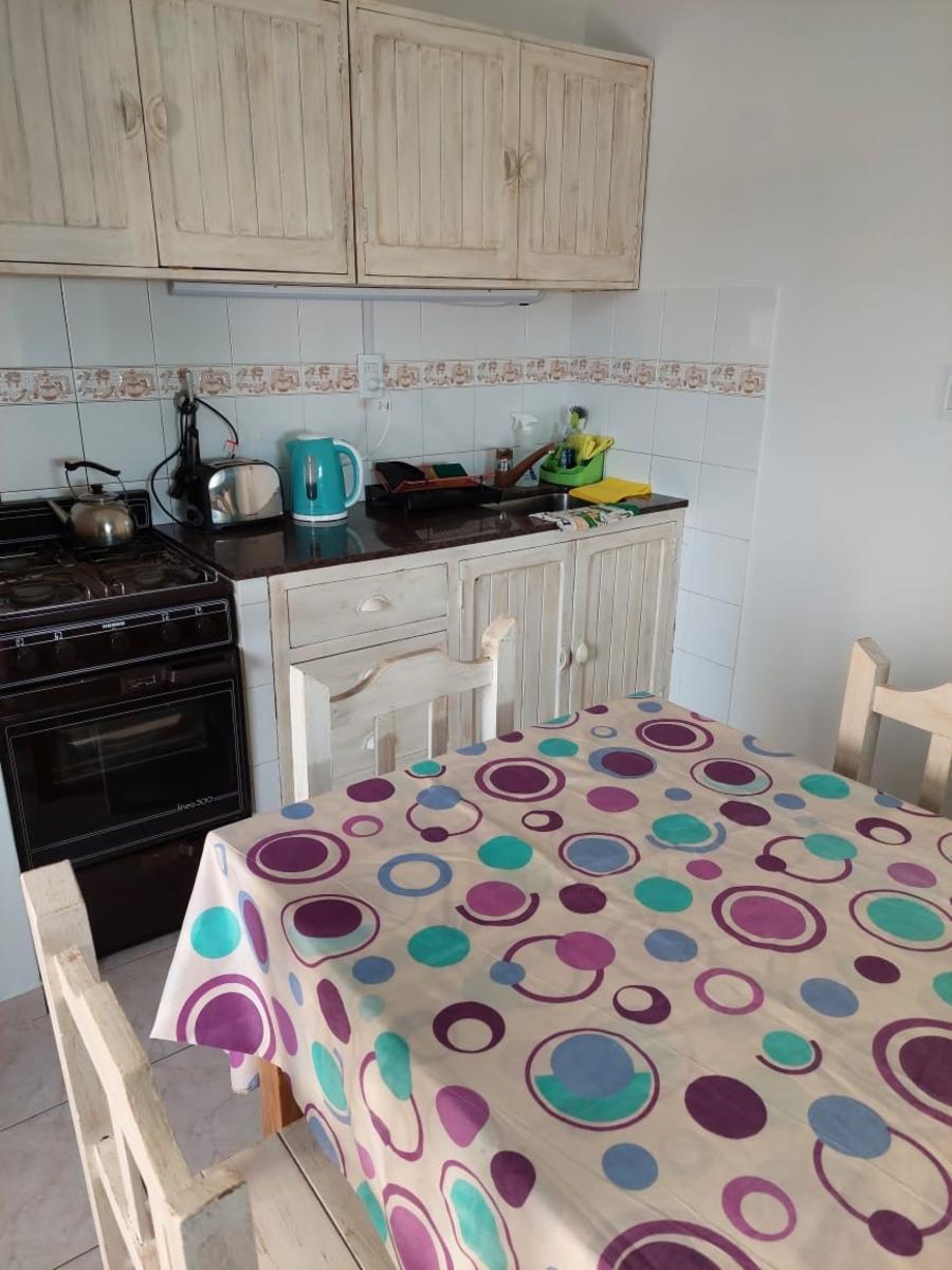 Hermoso departamento a 100 metros del mar, y una cuadra de peatonal Dufaur. - 2