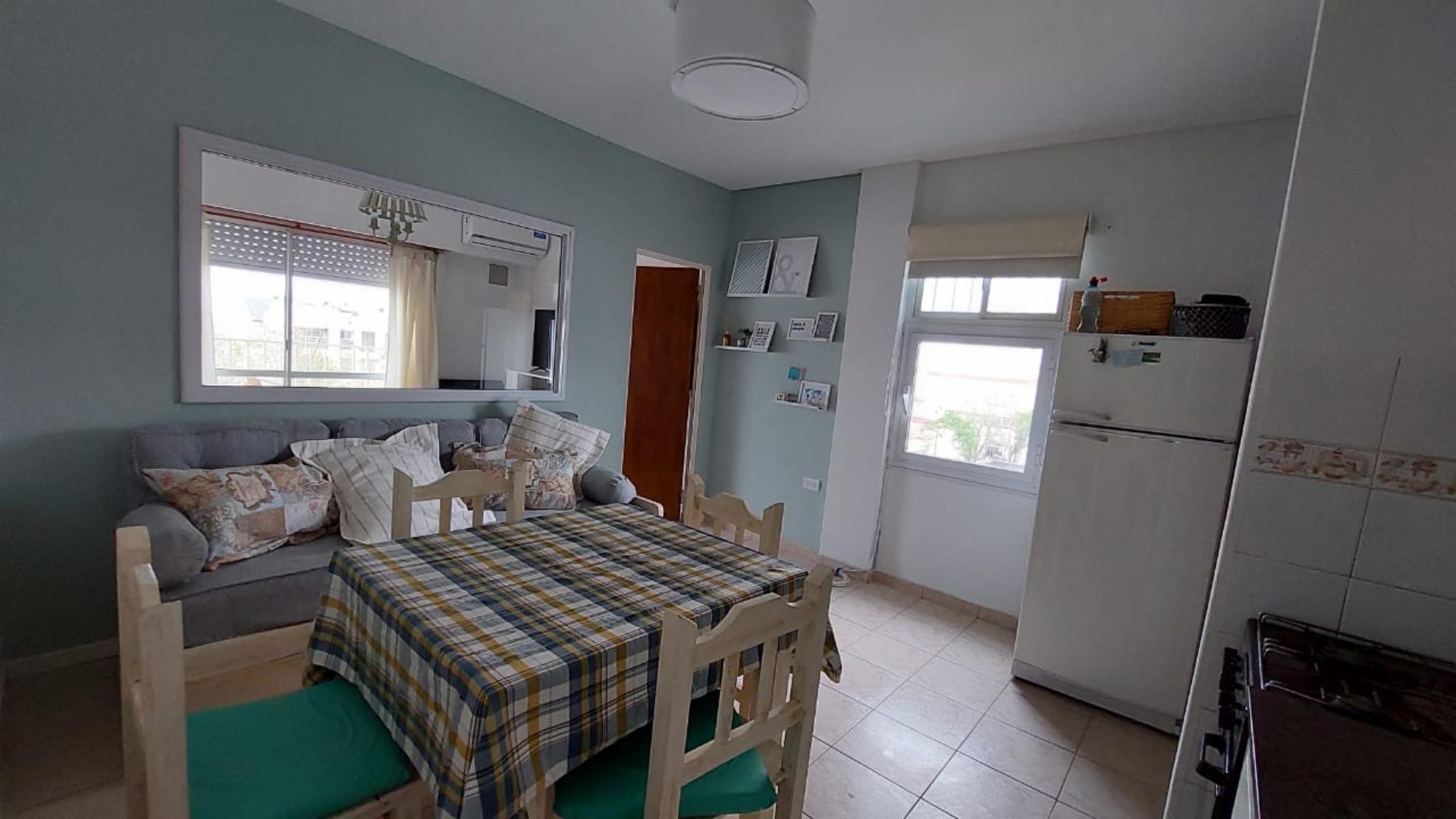 Hermoso departamento a 100 metros del mar, y una cuadra de peatonal Dufaur. - 17