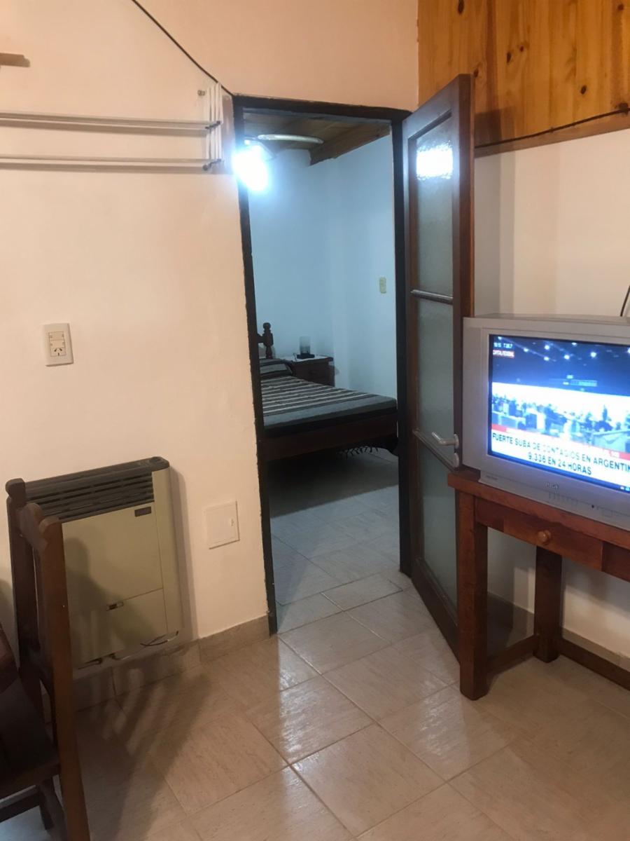 Departamento a metros del centro y 3 cuadras del mar - 12