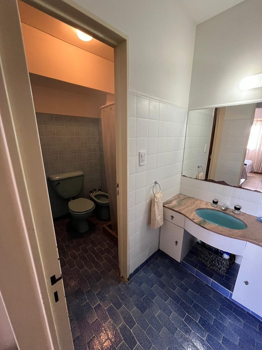 Departamento en pleno centro y a una cuadra del mar, para 6 personas. - 8