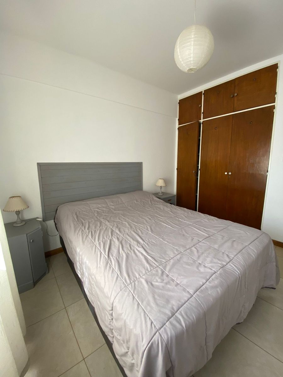 Departamento en pleno centro y a una cuadra del mar, para 6 personas. - 11