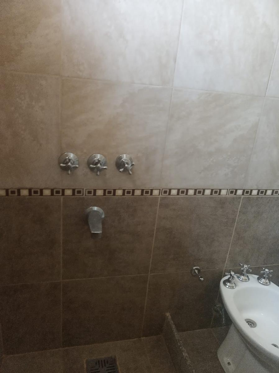 Casa Sobre avenida Sansot - 19