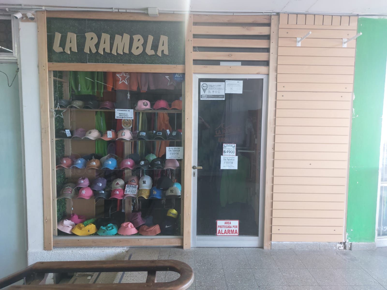 Local comercial en Galería Rambla Casino - 1