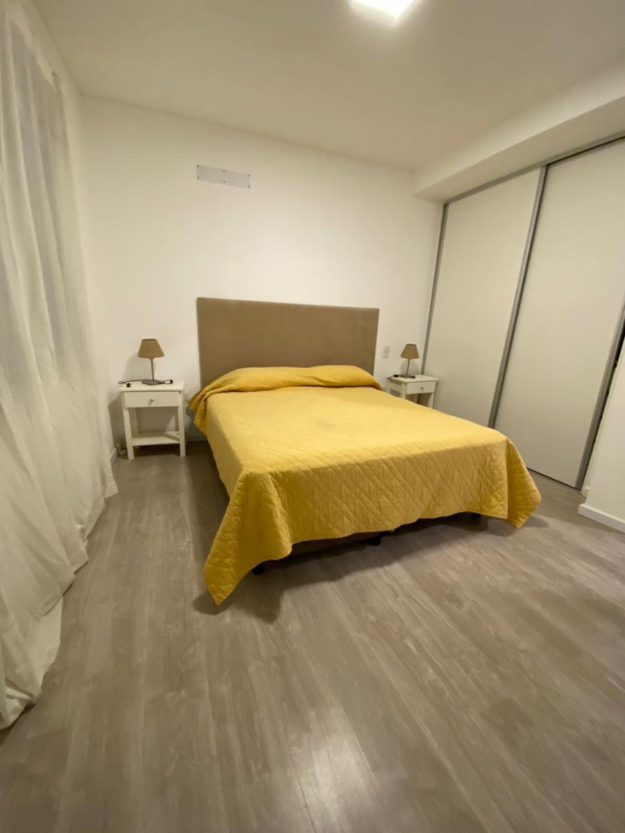 Departamento a una cuadra del mar. - 10