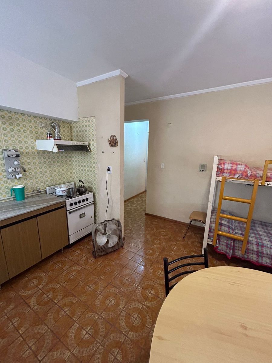 Departamento de un dormitorio con cochera — foto 9